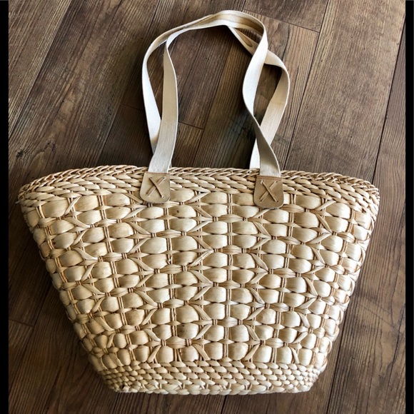 Boston Proper trending large woven raffia tote. - Picture 4 of 15